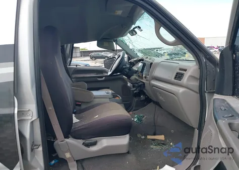 2000 Ford F-250 Lariat/Xl/Xlt from USA, damaged, VIN 1FTNW21F3YEC81695